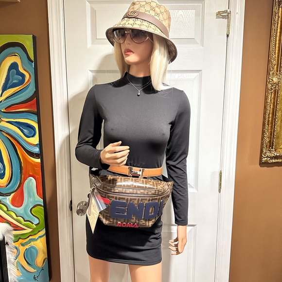 🛑SOLD🛑❤️‍🔥❤️‍🔥❤️‍🔥Authentic Brand New FENDI Bum Bag - Picture 13 of 13